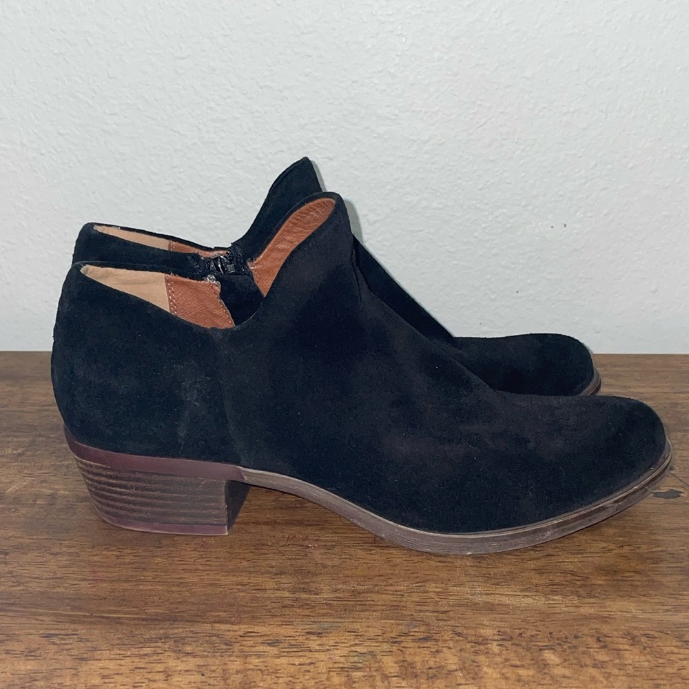 Lucky Brand-Brett ankle bootie, Women size 7, black suede, EUC